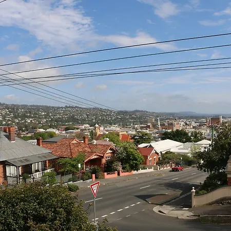 Hillview House Launceston-2